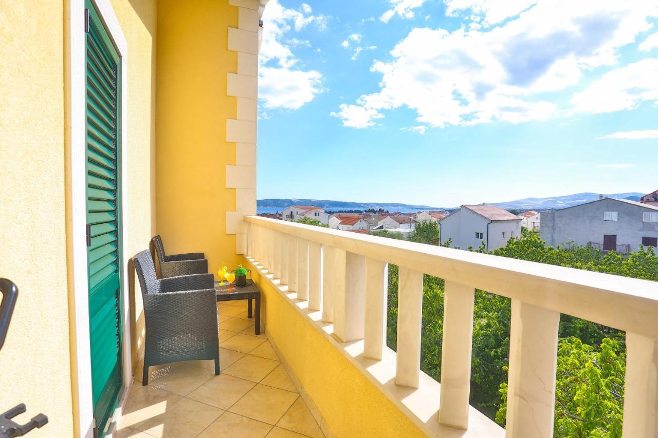 Apartments Maris Kaštela Εξωτερικό φωτογραφία